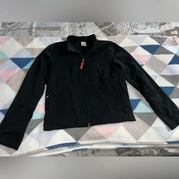 Nike lightweight zip up jacket - Picture 1 of 3